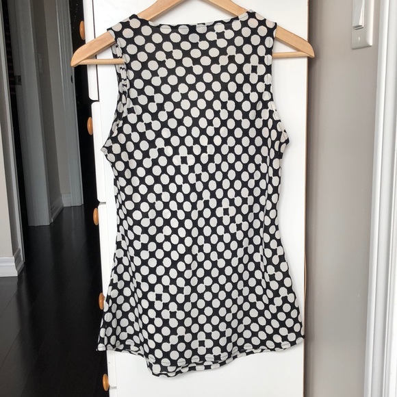 Banana Republic Sleeveless Top - Picture 3 of 3